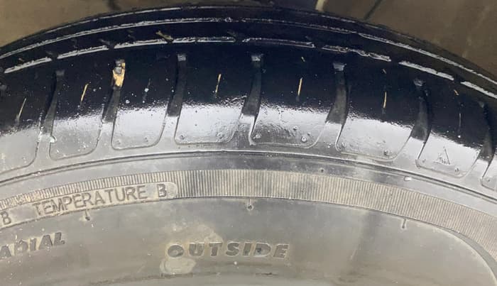 2018 Maruti Dzire VXI, Petrol, Manual, 36,736 km, Left Front Tyre Tread