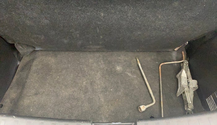 2013 Maruti Swift VXI, Petrol, Manual, 57,655 km, Boot Inside