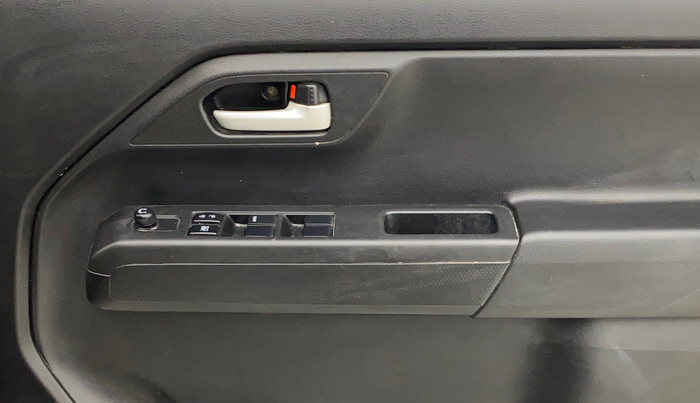 2022 Maruti New Wagon-R VXI 1.0, Petrol, Manual, 30,961 km, Driver Side Door Panels Control