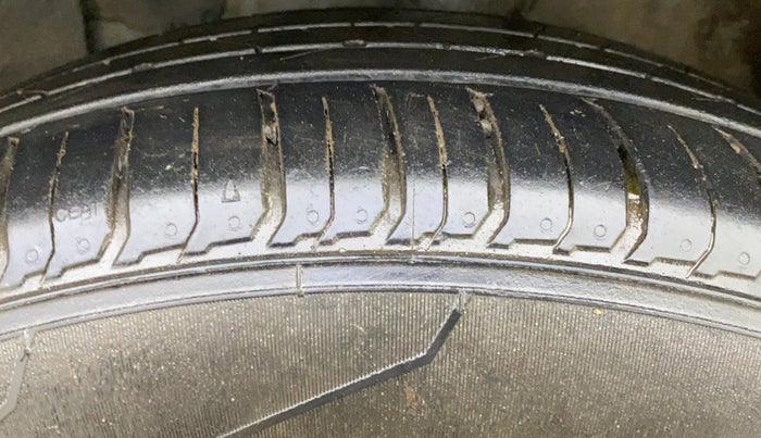 2019 Hyundai VENUE SX 1.0 TURBO, Petrol, Manual, 71,149 km, Left Front Tyre Tread