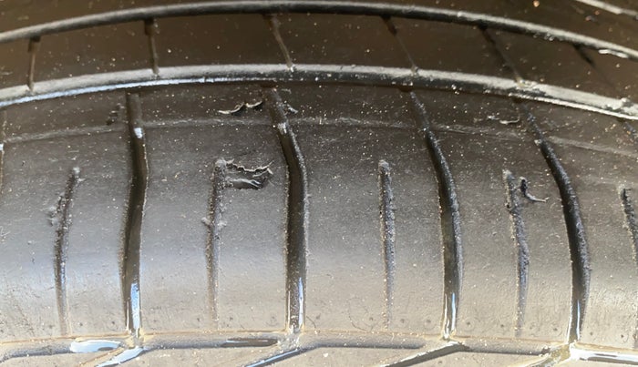 2020 Tata NEXON XZA PLUS (O) PETROL, Petrol, Automatic, 25,790 km, Left Front Tyre Tread