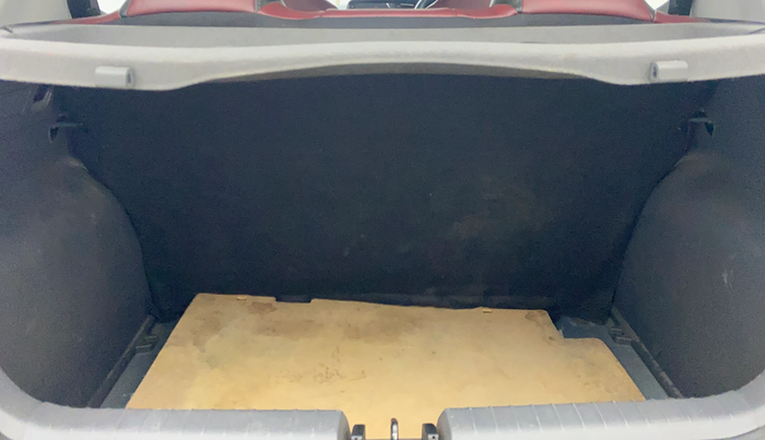 2020 Hyundai GRAND I10 NIOS SPORTZ AMT 1.2 KAPPA VTVT, Petrol, Automatic, 42,393 km, Boot Inside