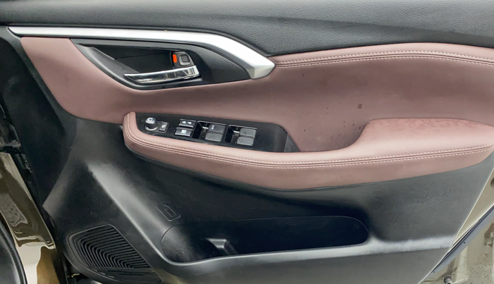 2023 Maruti Grand Vitara ZETA SMART HYBRID, Petrol, Manual, 14,092 km, Driver Side Door Panels Control