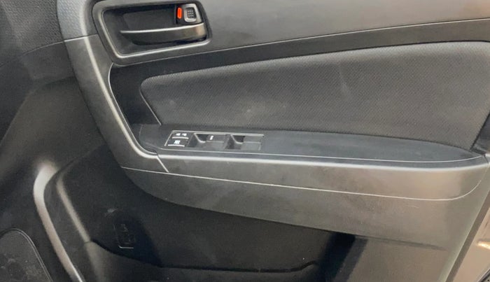 2021 Maruti Vitara Brezza VXI AT SHVS, Petrol, Automatic, 28,754 km, Driver Side Door Panels Control