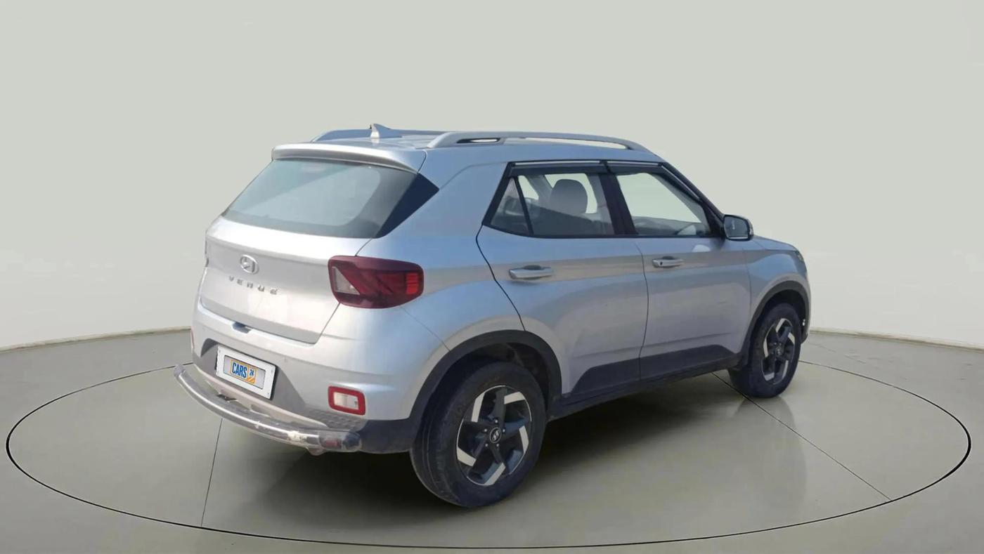 2021 Hyundai VENUE S+ 1.2, Petrol, Manual, 43,393 km, Right Back Diagonal