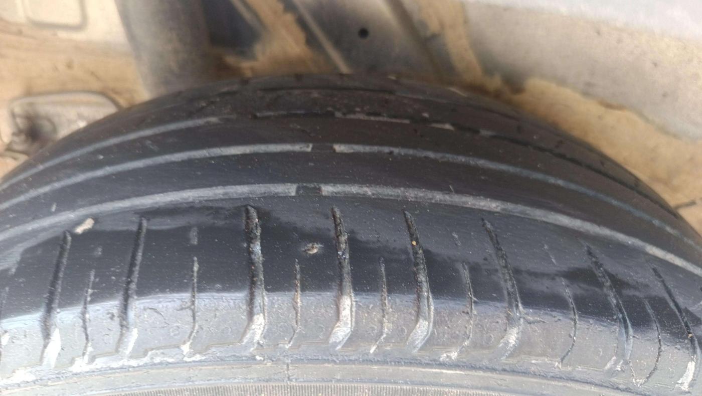 2021 Hyundai VENUE S+ 1.2, Petrol, Manual, 43,393 km, Left Rear Tyre Tread
