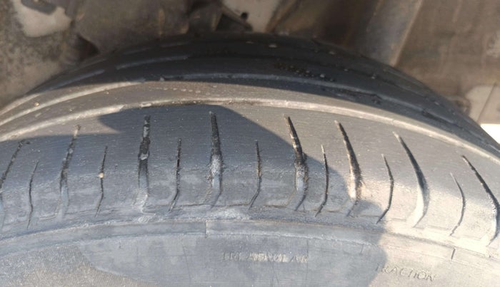 2021 Hyundai VENUE S+ 1.2, Petrol, Manual, 43,393 km, Left Front Tyre Tread