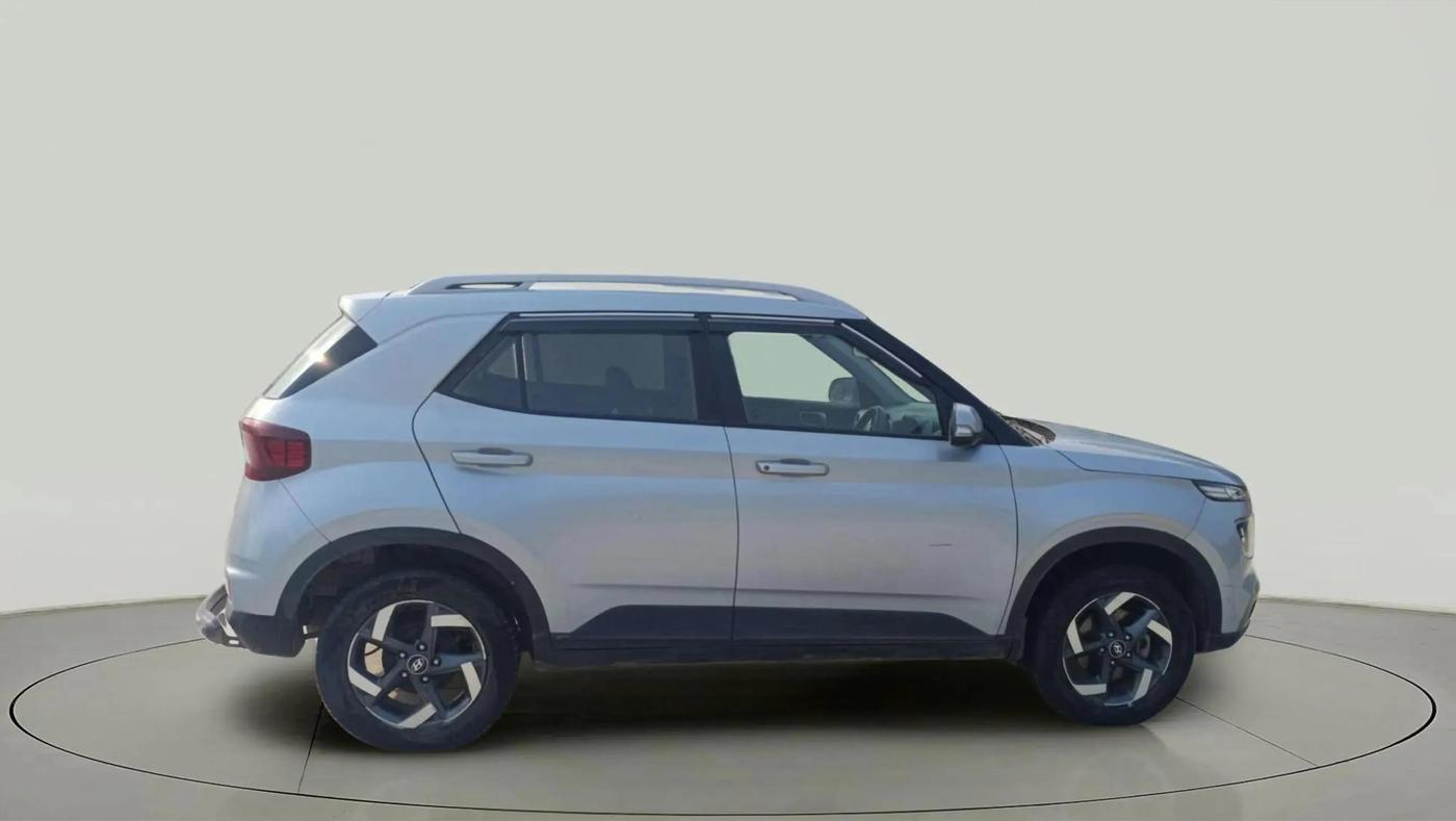 2021 Hyundai VENUE S+ 1.2, Petrol, Manual, 43,393 km, Right Side View