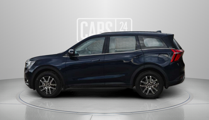 2022 Mahindra XUV700 AX 7 LUXURY P AT 7 STR, Petrol, Automatic, 33,469 km, Left Side