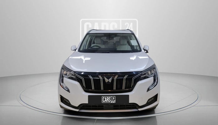 2022 Mahindra XUV700 AX 7 LUXURY D AWD AT 7 STR, Diesel, Automatic, 29,356 km, Front