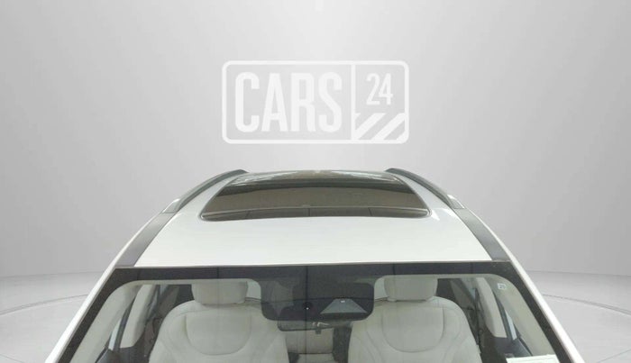 2022 Mahindra XUV700 AX 7 LUXURY D AWD AT 7 STR, Diesel, Automatic, 29,356 km, Roof