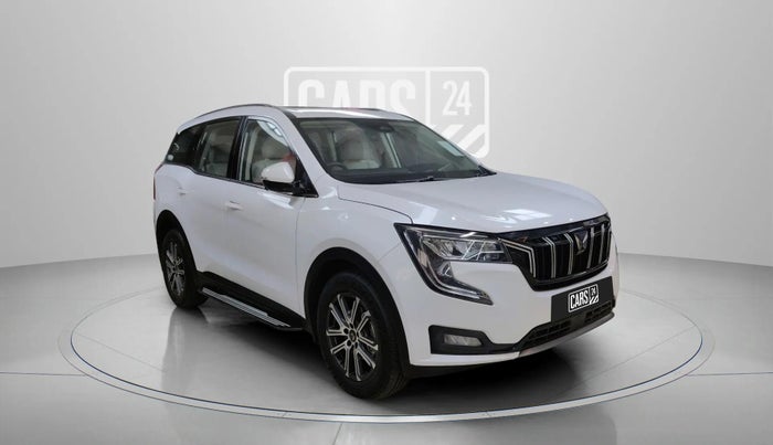 2022 Mahindra XUV700 AX 7 LUXURY D AWD AT 7 STR, Diesel, Automatic, 29,356 km, Right Front Diagonal