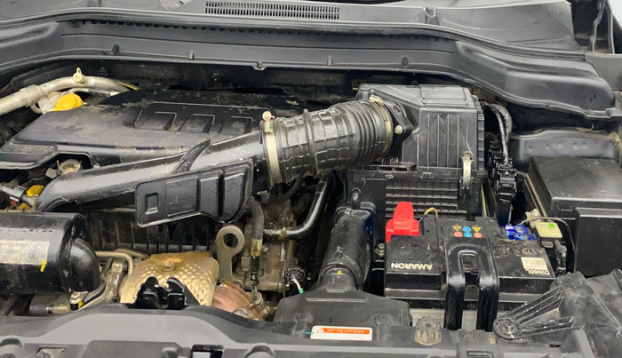 2022 Mahindra XUV300 W6 1.2 PETROL, Petrol, Manual, 26,436 km, Engine View - Left