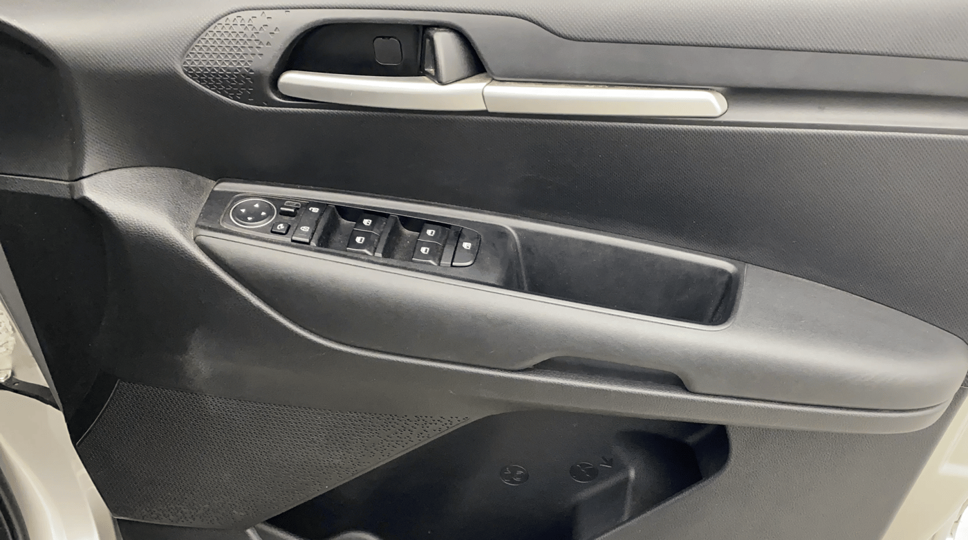2022 KIA SONET HTK PLUS 1.2, Petrol, Manual, 33,651 km, Driver Side Door Panels Control