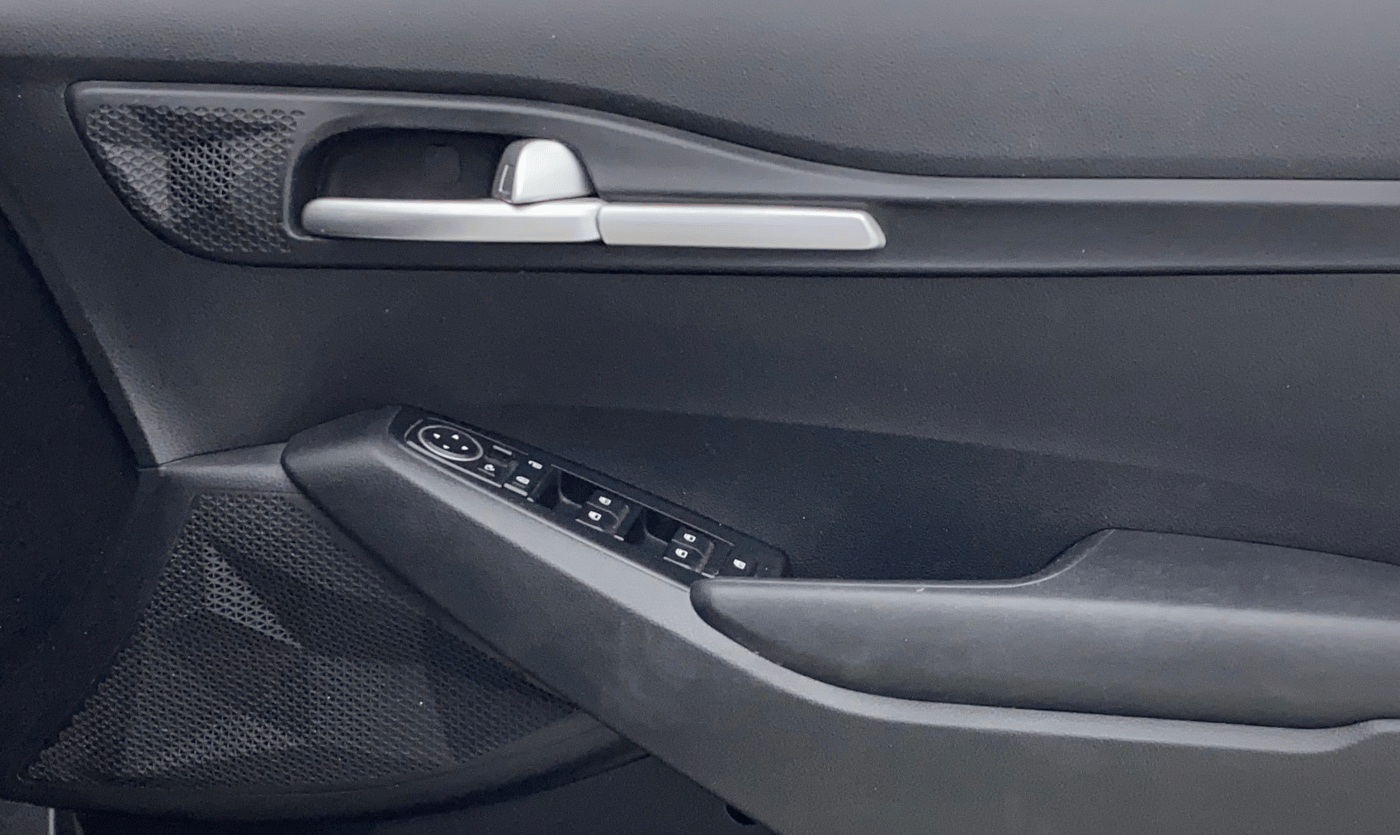 2019 KIA SELTOS HTK PLUS 1.5, Petrol, Manual, 72,140 km, Driver Side Door Panels Control