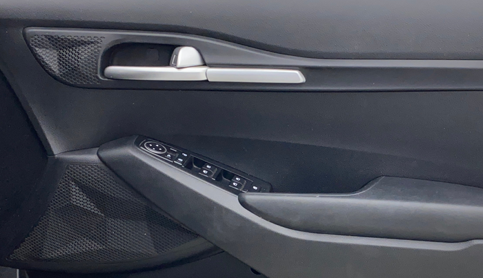 2019 KIA SELTOS HTK PLUS 1.5, Petrol, Manual, 72,140 km, Driver Side Door Panels Control