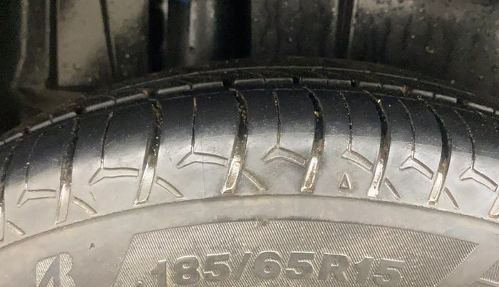 2018 Maruti Ertiga ZXI, Petrol, Manual, 67,388 km, Right Rear Tyre Tread
