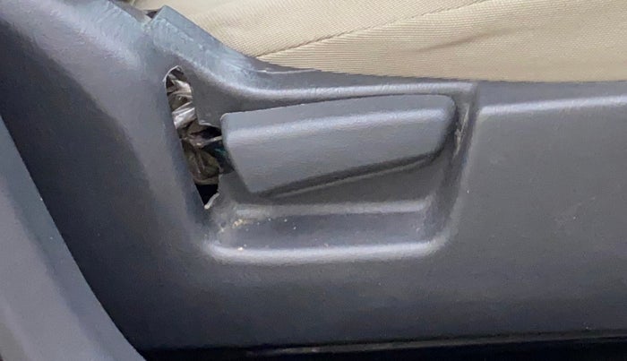 2015 Maruti Alto K10 VXI, Petrol, Manual, 1,42,206 km, Driver Side Adjustment Panel