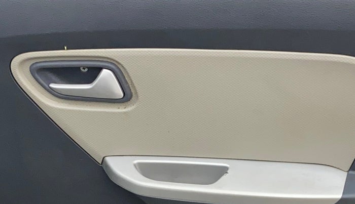 2015 Maruti Alto K10 VXI, Petrol, Manual, 1,42,206 km, Driver Side Door Panels Control