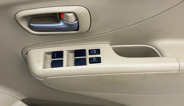 2012 Maruti A Star VXI (ABS) AT, Petrol, Automatic, 49,688 km, Driver Side Door Panels Control