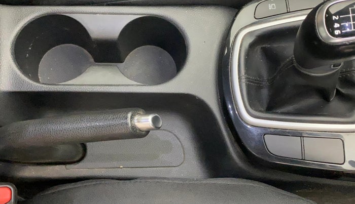 2020 KIA SELTOS HTX 1.5 PETROL, CNG, Manual, 93,799 km, Gear Lever