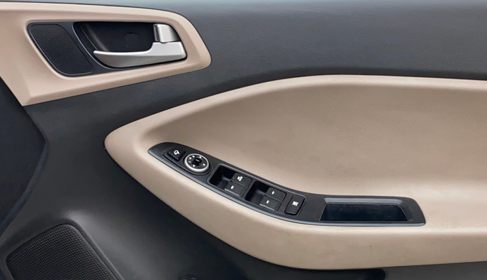 2019 Hyundai Elite i20 ASTA (O) CVT, Petrol, Automatic, 69,712 km, Driver Side Door Panels Control