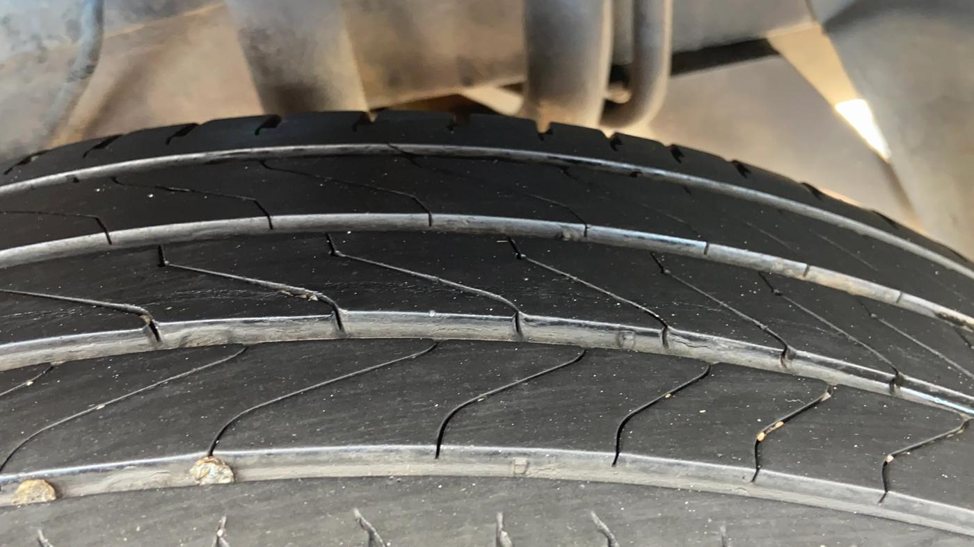 2019 Tata NEXON XE PETROL, Petrol, Manual, 89,717 km, Left Rear Tyre Tread