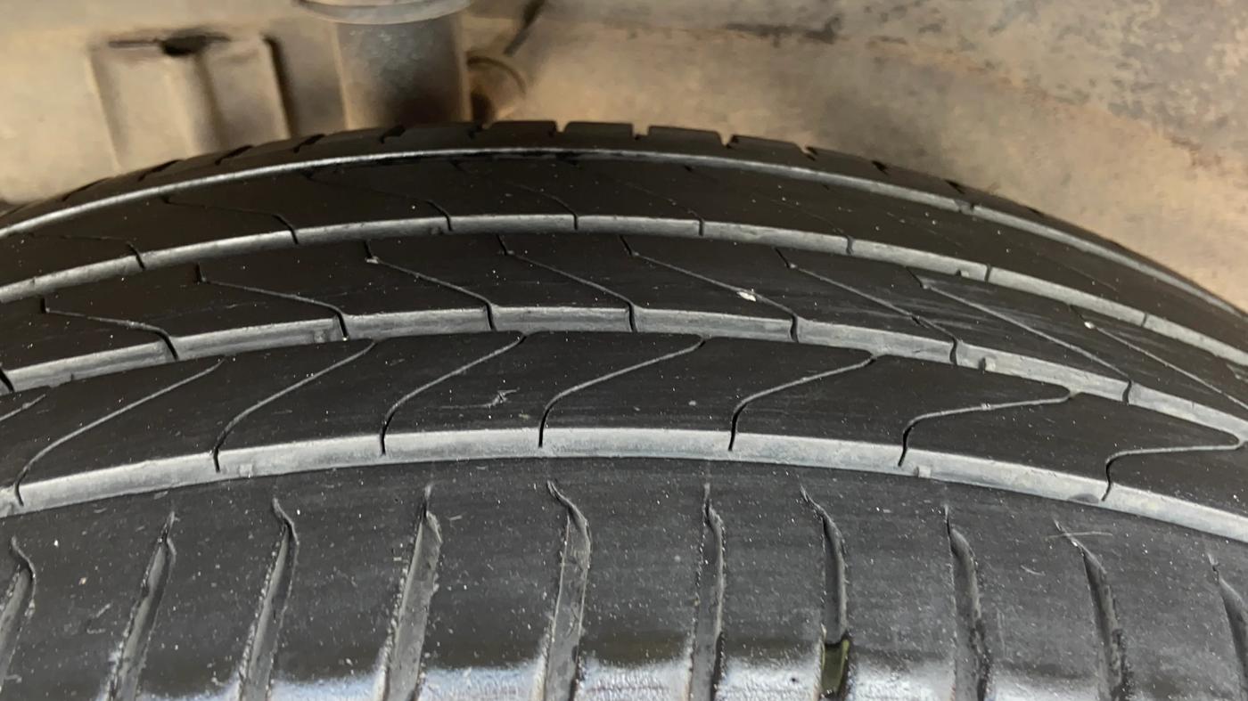 2019 Tata NEXON XE PETROL, Petrol, Manual, 89,717 km, Right Rear Tyre Tread