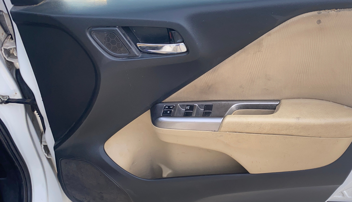 2017 Honda City 1.5L I-DTEC VX, Diesel, Manual, 94,914 km, Driver Side Door Panels Control