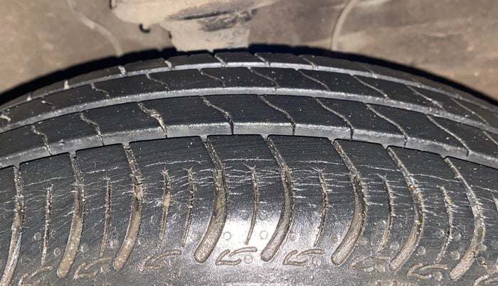 2022 Maruti S PRESSO VXI (O), Petrol, Manual, 11,105 km, Right Front Tyre Tread