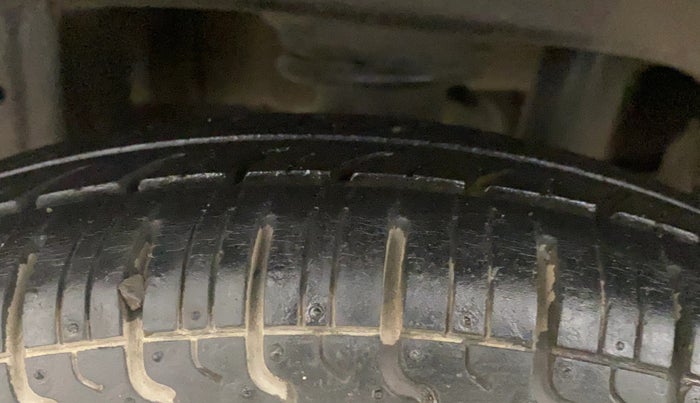 2015 Maruti Alto 800 LXI, Petrol, Manual, 50,438 km, Right Rear Tyre Tread