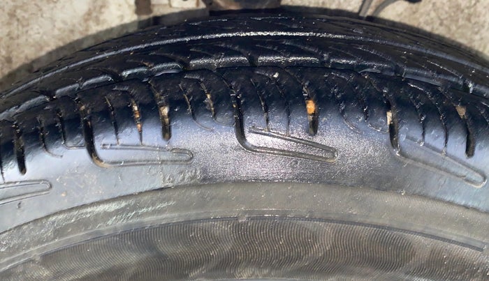 2020 Maruti Alto LXI, Petrol, Manual, 46,709 km, Right Front Tyre Tread