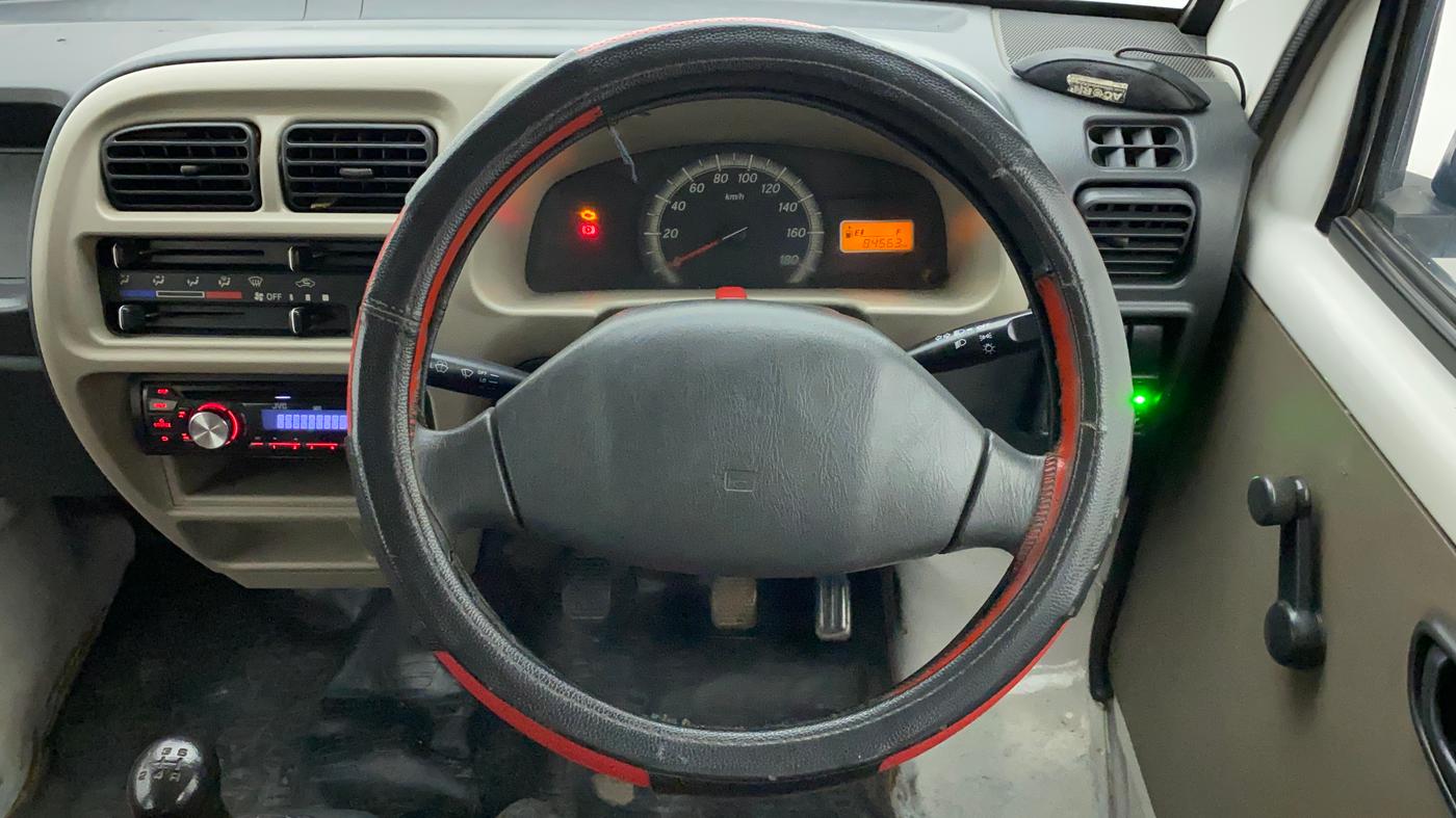 2014 Maruti Eeco 5 STR WITH A/C+HTR, CNG, Manual, 84,563 km, Steering Wheel Close Up