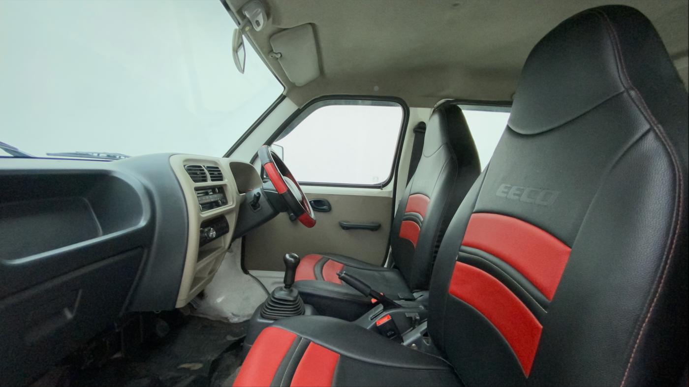 2014 Maruti Eeco 5 STR WITH A/C+HTR, CNG, Manual, 84,563 km, Right Side Front Door Cabin
