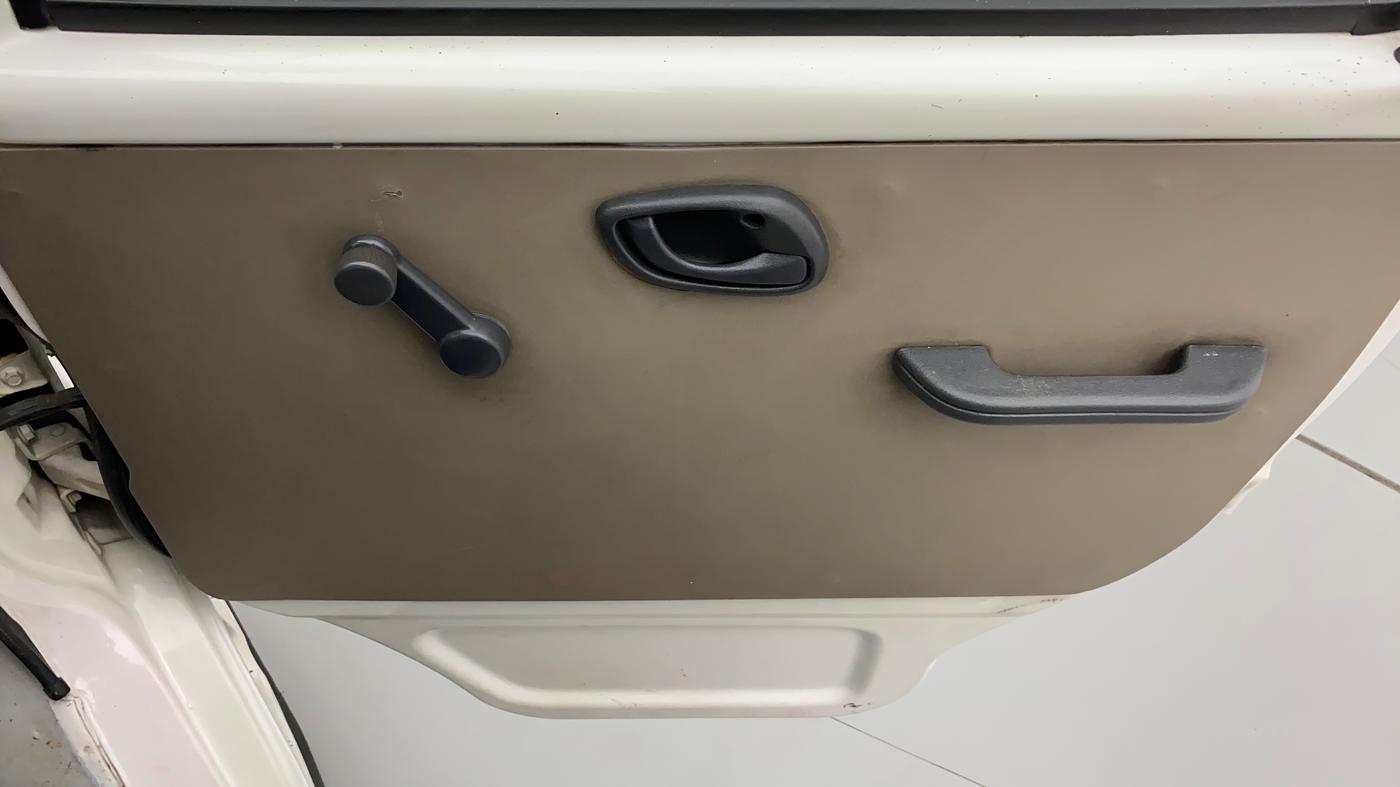 2014 Maruti Eeco 5 STR WITH A/C+HTR, CNG, Manual, 84,563 km, Driver Side Door Panels Control