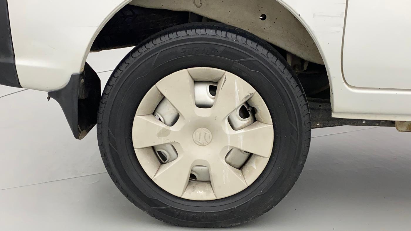 2014 Maruti Eeco 5 STR WITH A/C+HTR, CNG, Manual, 84,563 km, Right Rear Wheel