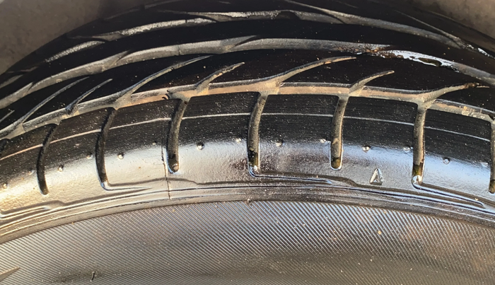 2014 Ford Ecosport TITANIUM 1.5L PETROL, Petrol, Manual, 80,160 km, Right Rear Tyre Tread