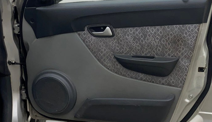 2019 Maruti Alto 800 LXI, Petrol, Manual, 28,057 km, Driver Side Door Panels Control