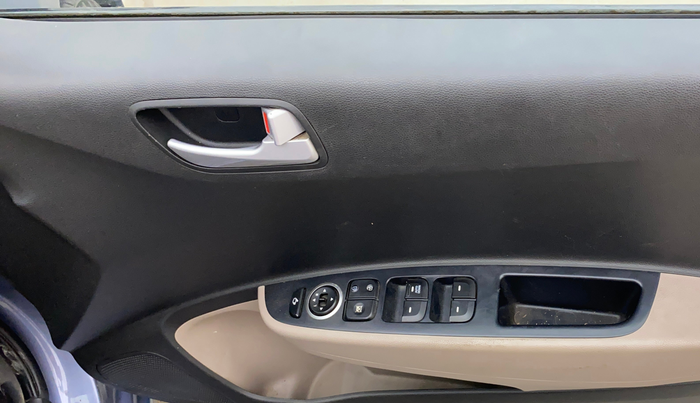 2017 Hyundai Xcent S 1.2, Petrol, Manual, 73,665 km, Driver Side Door Panels Control