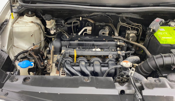 2015 Hyundai Verna FLUIDIC 4S 1.6 VTVT S(O), Petrol, Manual, 1,20,871 km, Engine View - Right