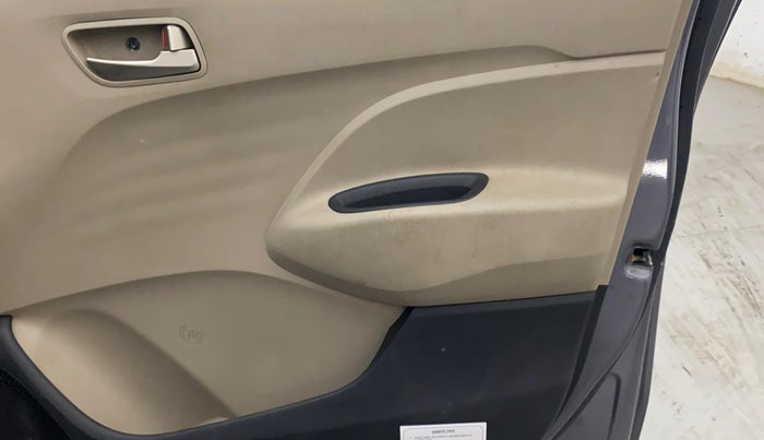 2018 Hyundai NEW SANTRO SPORTZ CNG, CNG, Manual, 33,879 km, Driver Side Door Panels Control