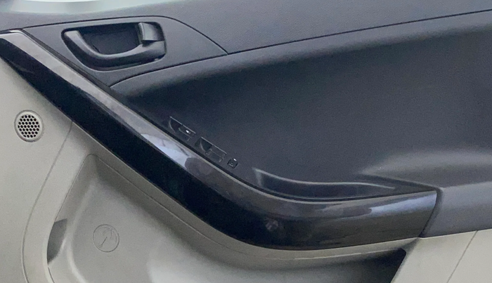 2019 Tata NEXON XM PETROL, Petrol, Manual, 79,188 km, Driver Side Door Panels Control