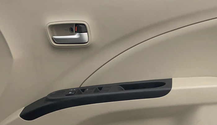 2017 Maruti Celerio VXI AMT (O), Petrol, Automatic, 17,722 km, Driver Side Door Panels Control