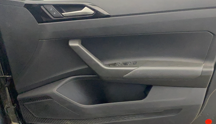 2025 Volkswagen VIRTUS GT Line 1.0L TSI AT, Petrol, Automatic, 1,540 km, Driver Side Door Panels Control