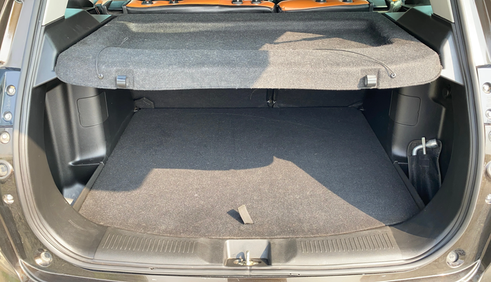 2022 Maruti Grand Vitara ZETA SMART HYBRID, Petrol, Manual, 40,249 km, Boot Inside