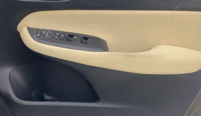 2022 Honda City 1.5L I-VTEC V MT 5TH GEN, Petrol, Manual, 60,849 km, Driver Side Door Panels Control