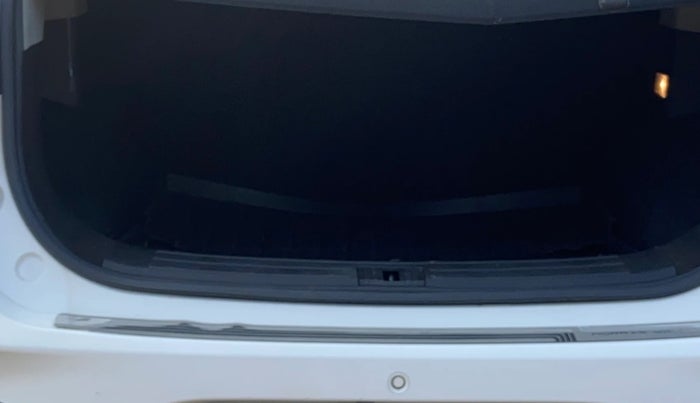 2022 MG ASTOR SUPER 1.5 CVT, Petrol, Automatic, 24,114 km, Boot Inside