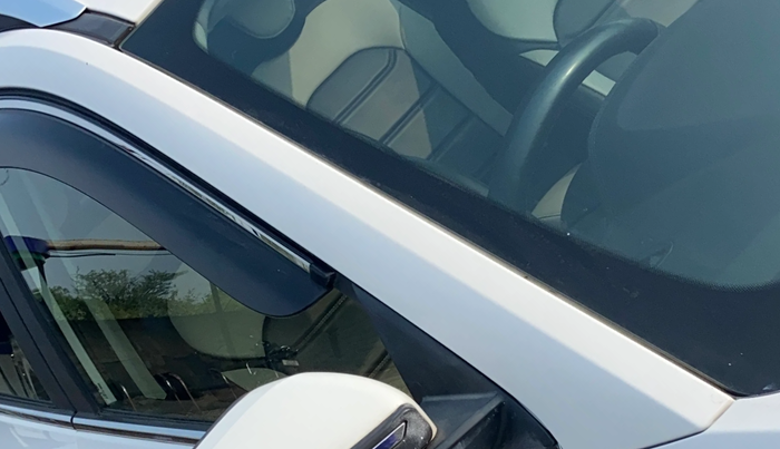2022 MG ASTOR SUPER 1.5 CVT, Petrol, Automatic, 24,114 km, Right A pillar - Minor scratches