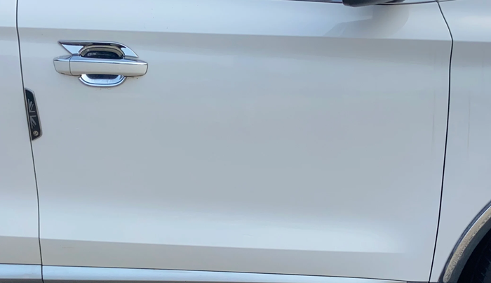 2022 MG ASTOR SUPER 1.5 CVT, Petrol, Automatic, 24,114 km, Driver-side door - Minor scratches