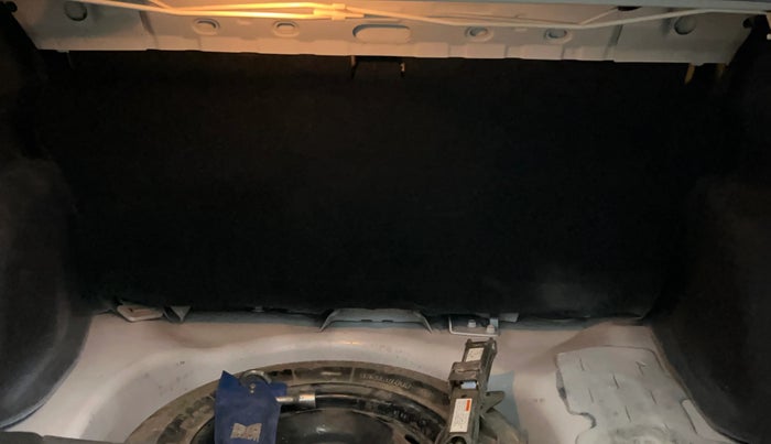 2014 Maruti Swift Dzire VXI, Petrol, Manual, 49,333 km, Boot Inside